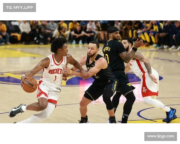 激烈对决上演篮球盛宴 NBA顶级球队争锋对抗引爆全场热血 激烈对决上演篮球盛宴 NBA顶级球队争锋对抗引爆全场热血